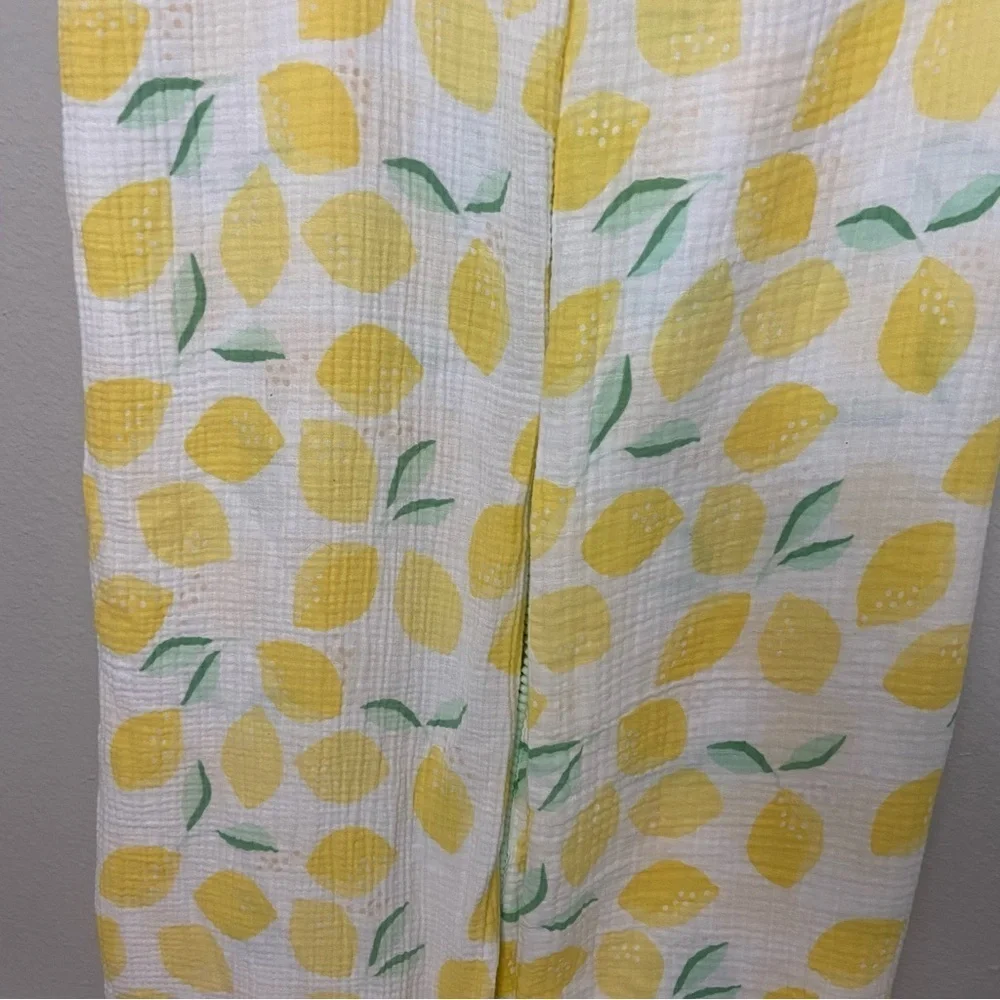 Cloud Island 100% Cotton Muslin Swaddle Baby Blanket Lemon Pom Pom Trim Set of 2